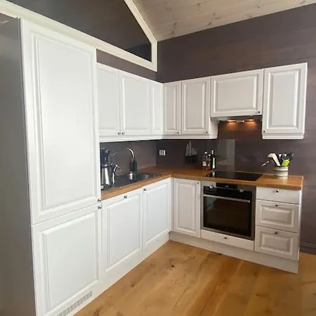 Hytteleilighet Pa Strandafjellet Apartman Stranda